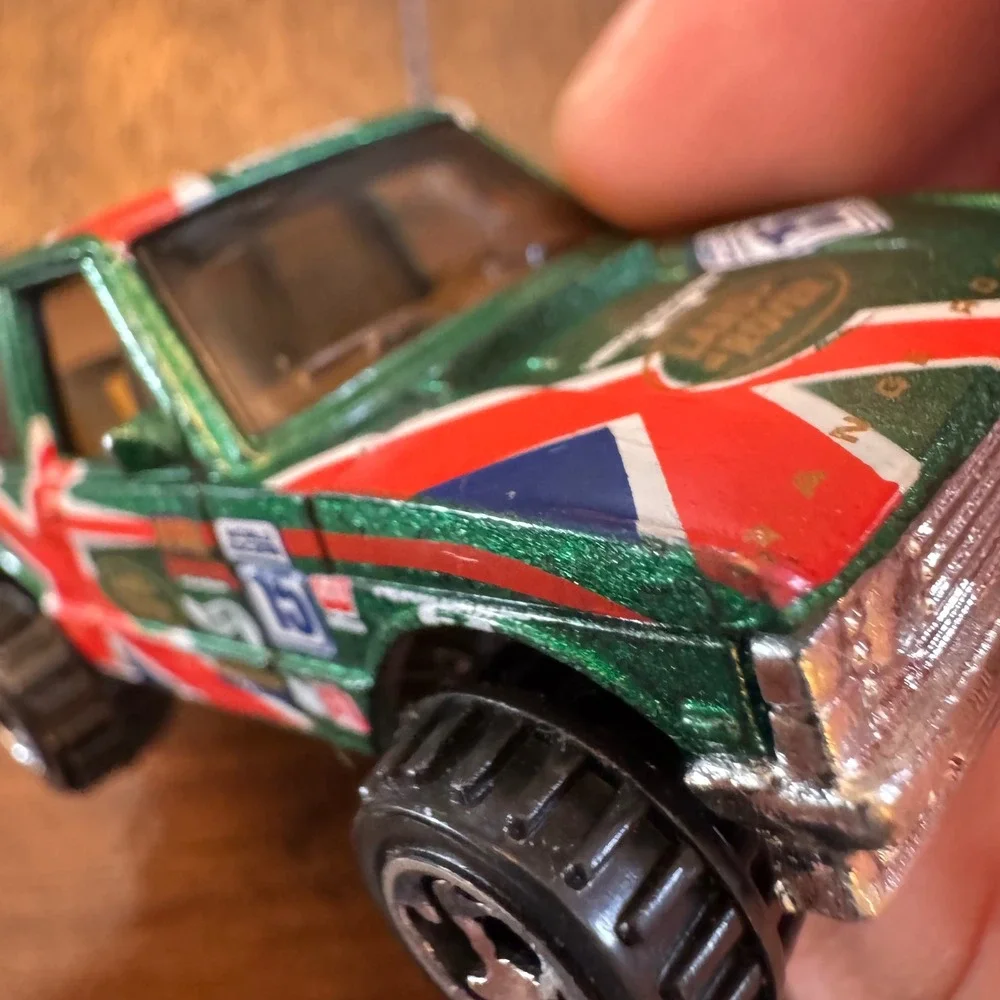 Hot Wheels Range Rover World Racers Green Union Jack Diecast Car 15 1989